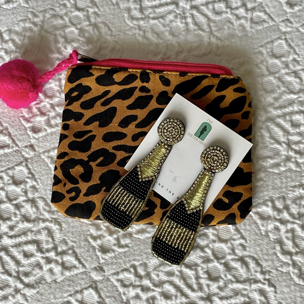 Beaded Champagne Bottle Earrings NWT by Camel Threads